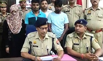 Murder In Rampur : प्रेमिका ने प्रेमी को दी दर्दनाक मौत, सिर काटकर थैले में रखकर ले गई