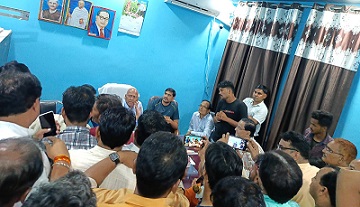 Kasganj News: गंजडुंडवार सीएचसी में स्टाफ नर्सों की लापरवाही से गई थी प्रसूता की जान, दोनों की सेवाएं समाप्त