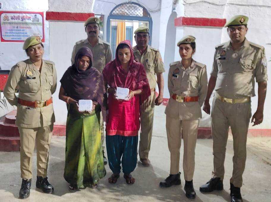 मीरगंज में ज्वैलर्स की दुकान से लखीमपुर के महिला गैंग ने चुराए थे जेवर