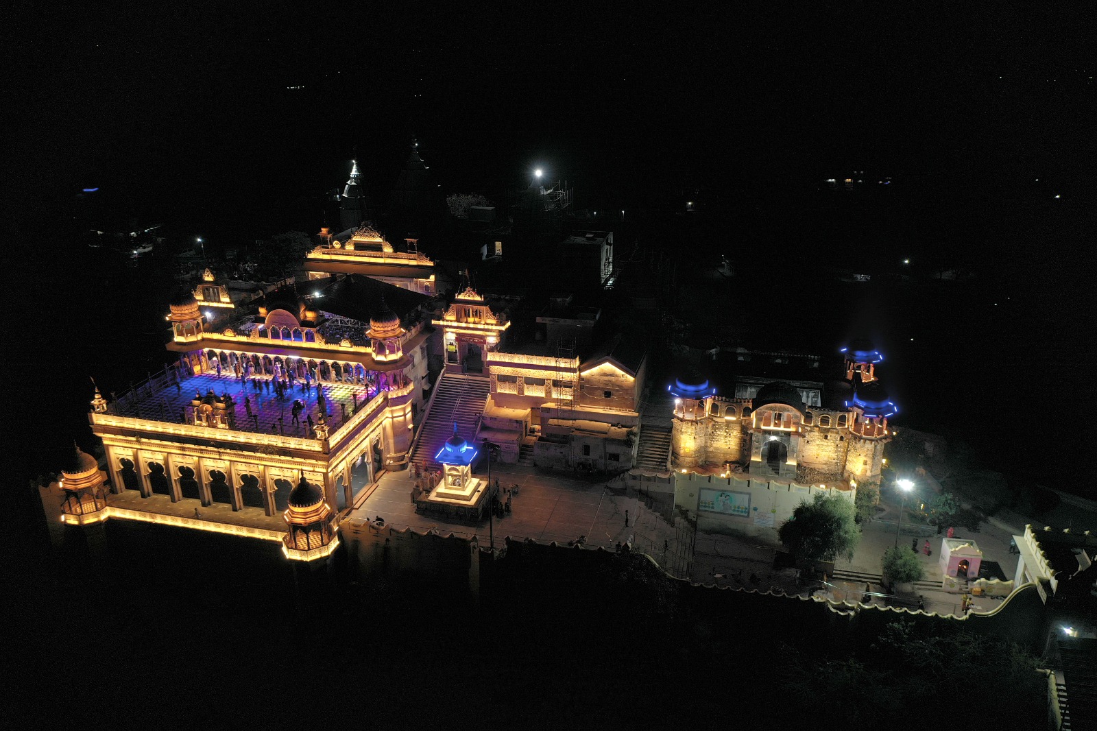  Mathura News: राधाष्टमी पर राह चलते श्रद्धालु भी कर सकेंगे लाड़लीजी के लाइव दर्शन