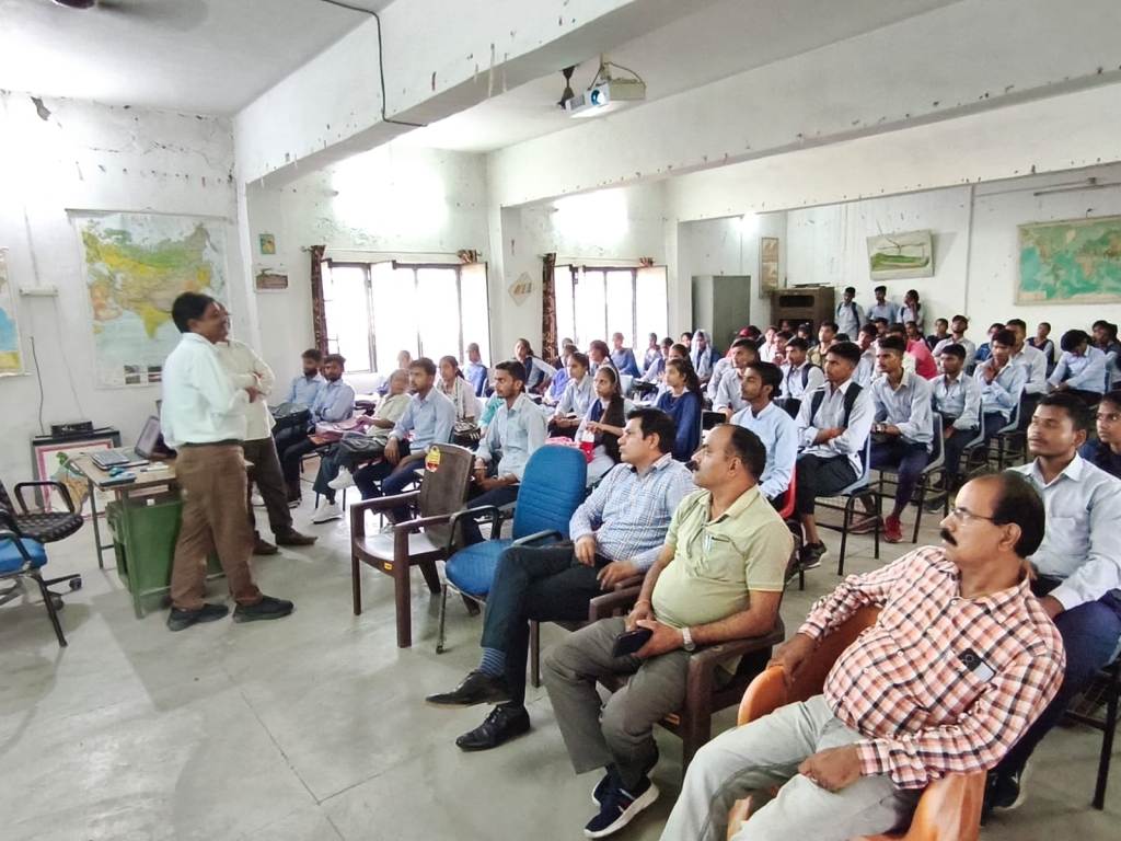 Bareilly News: राष्ट्रीय खेल दिवस पर याद आए मेजर ध्यानचंद, आरपी कॉलेज में संगोष्ठी आयोजित 