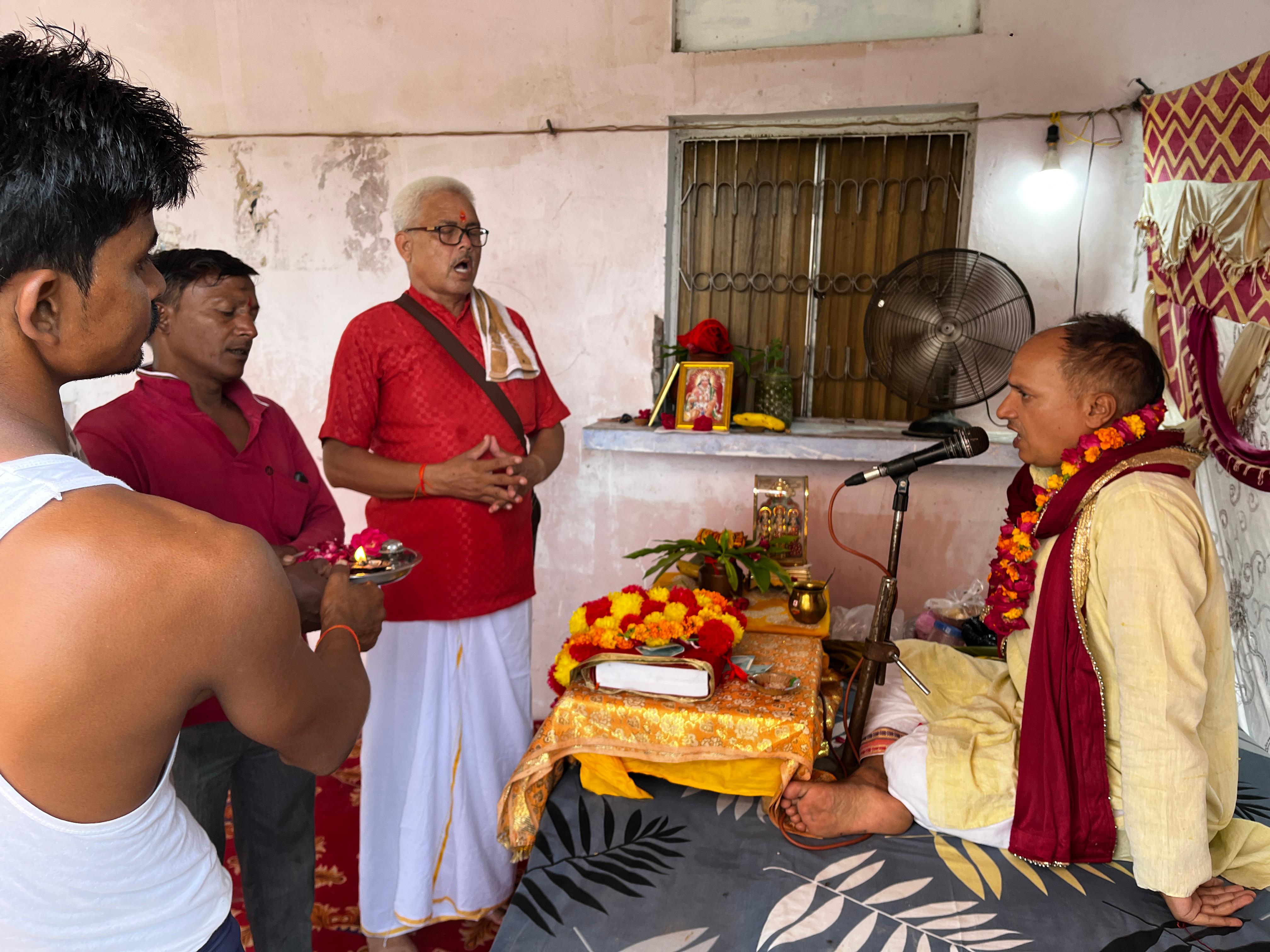  Kasganj news राम कथा के तीसरे दिन कथा वाचक ने सुनाई भगवान श्रीराम की बाल लीलाएं