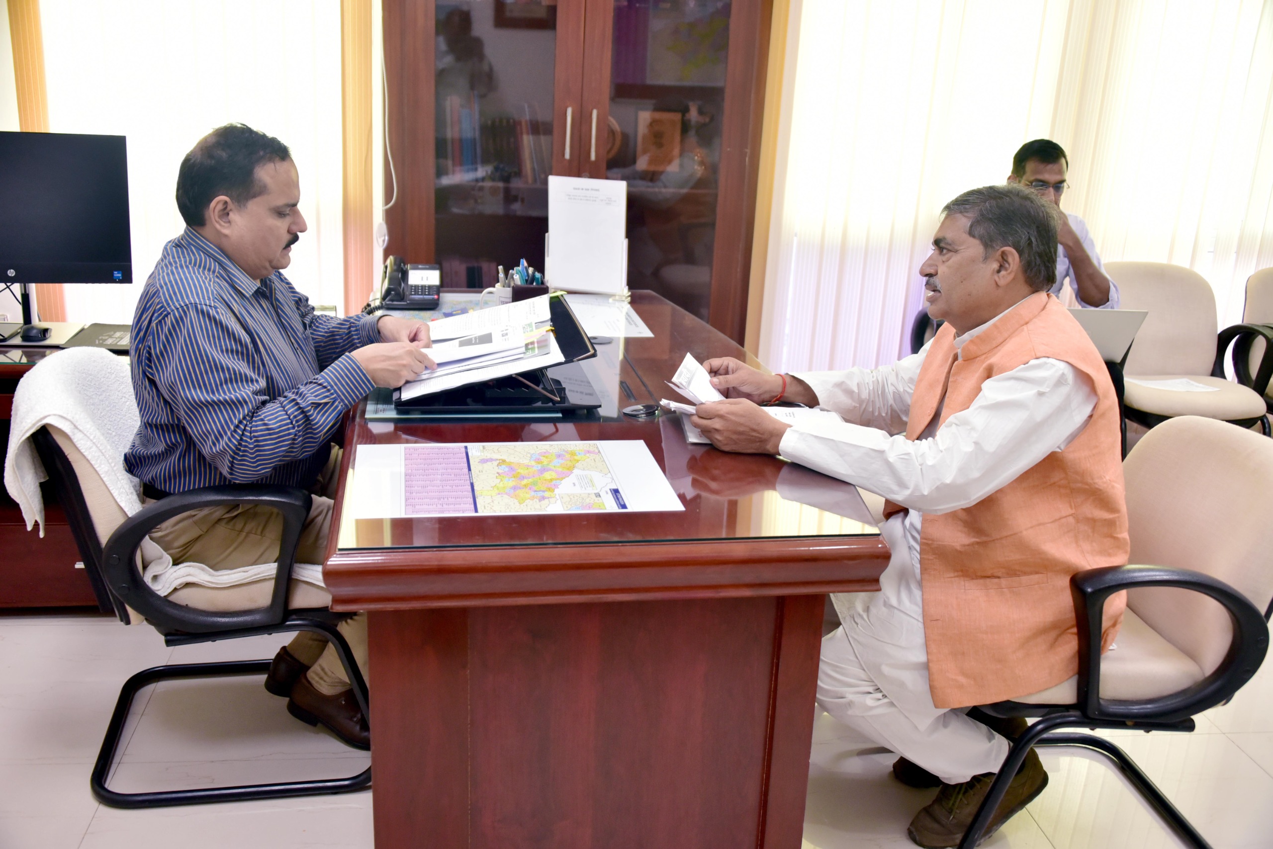 सभी राजनीतिक दल 30 सितम्बर तक अंशदान और 31 अक्टूबर तक आय-व्यय की ऑडिट रिपोर्ट दें