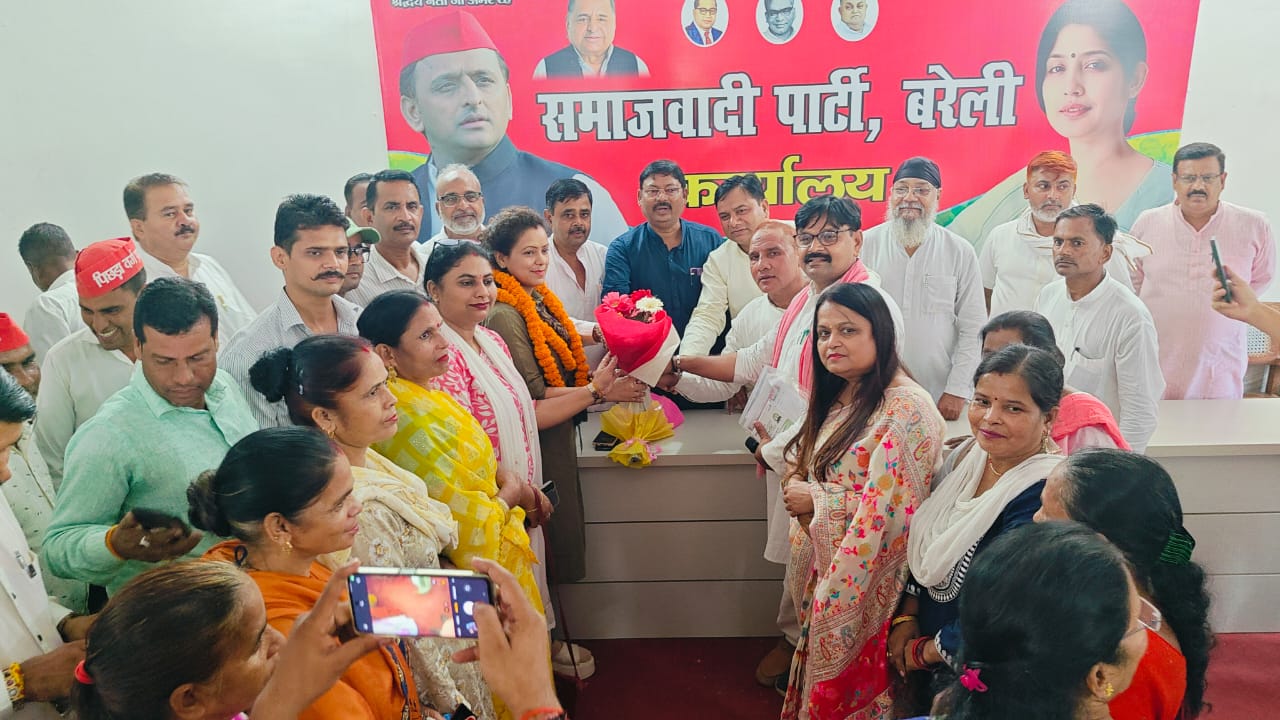 Bareilly News: चुनाव लड़ने वाले मतदाता सूची पुनरीक्षण पर पैनी नजर रखें: शिवचरन कश्यप