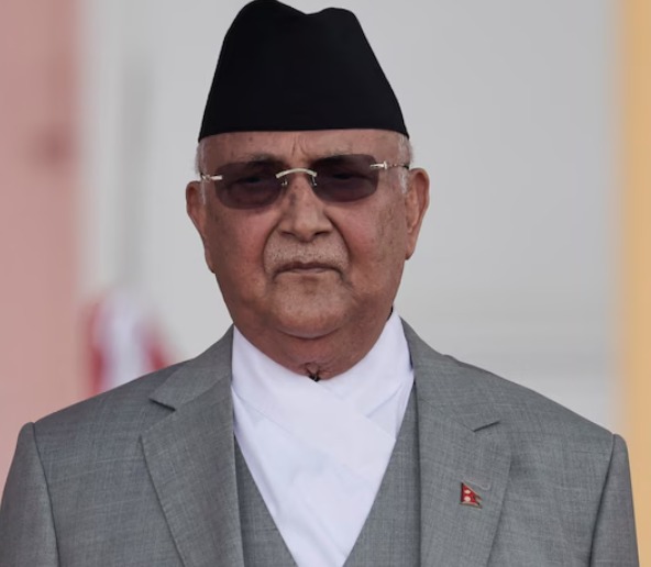 नेपाल के पूर्व प्रधानमंत्री केपी ओली के खिलाफ एफआईआर, प्रदर्शनकारियों पर गोली चलवाने का आरोप