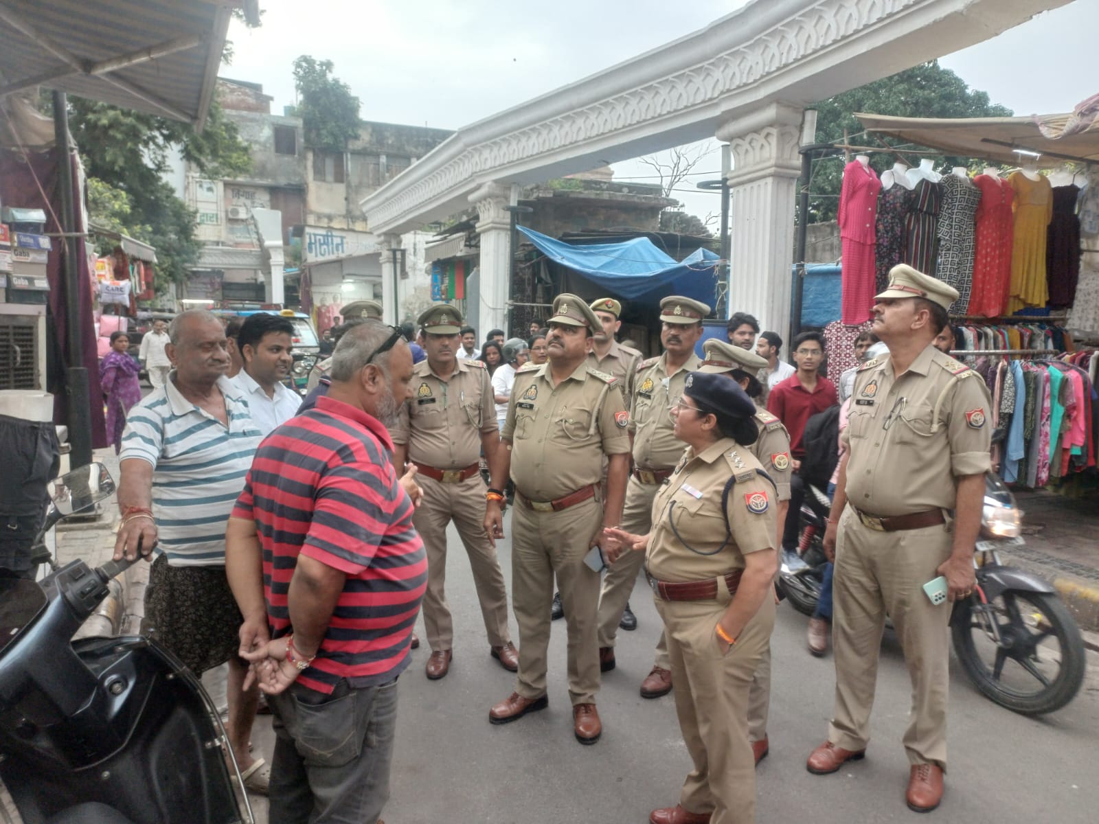 Bareilly News: कानून-व्यवस्था, महिला सुरक्षा और साइबर क्राइम पर एडीजी सख्त, लापरवाही पर होगी कार्रवाई  आईजीआरएस, महिला सुरक्षा, फुट पेट्रोलिंग और साइबर अपराध रोकथाम पर दिए निर्देश