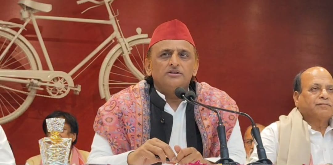 Lucknow News: अखिलेश का बड़ा बयान: विश्वकर्मा समाज को दिलाएंगे सम्मान, बीजेपी को बताया गैंग