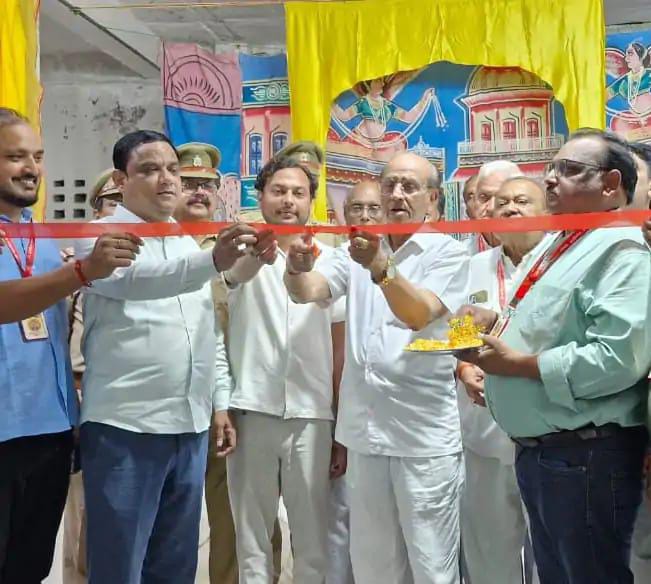 Etah News : अलीगंज में श्रीरामलीला महोत्सव का भव्य शुभारम्भ, सैकड़ों श्रद्धालुओं ने लिया भाग