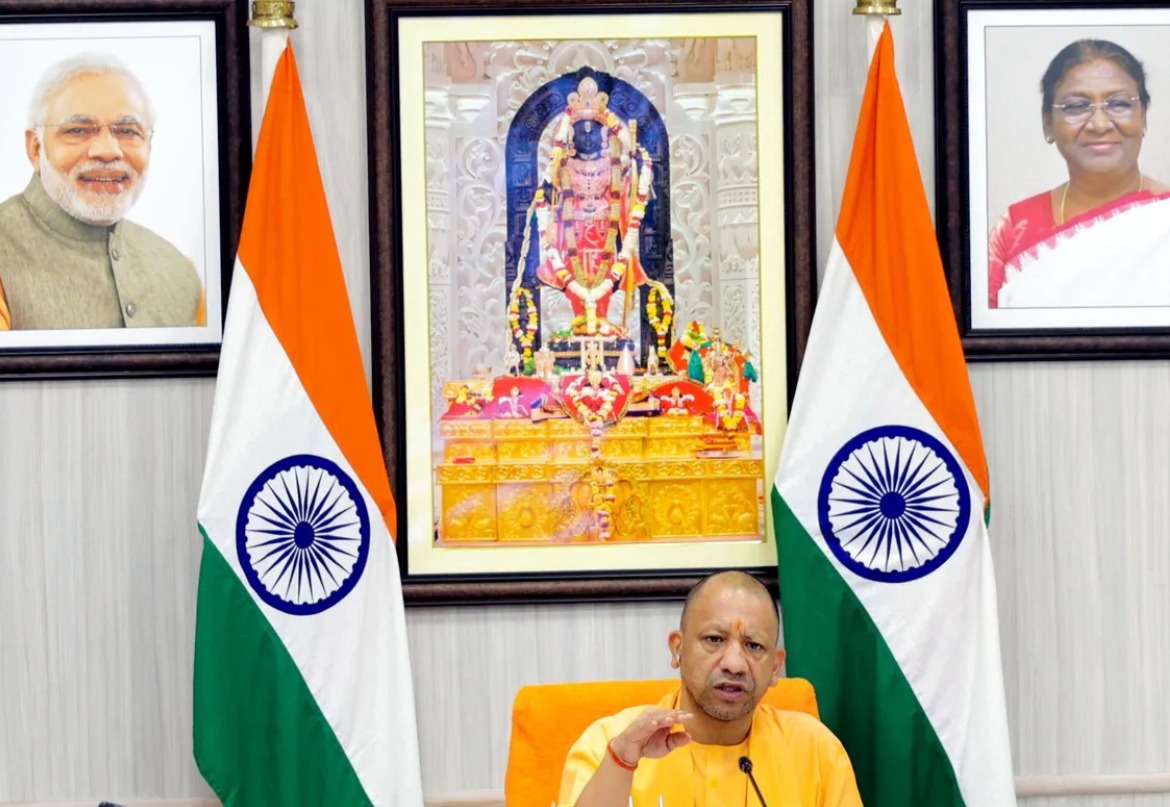 सीएम योगी बोले- पहले असुरक्षित थीं बेटियां, आज बना रहीं अपनी राह