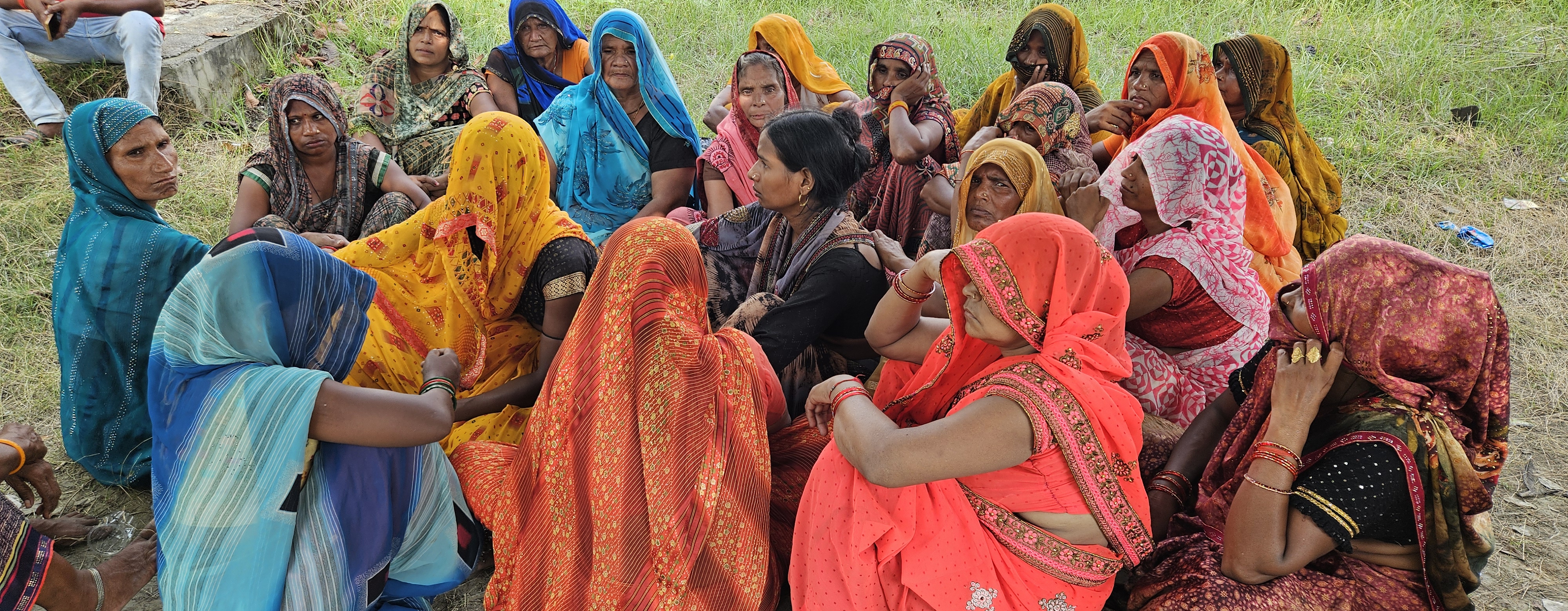 KASGANJ NEWS तेज रफ्तार बोलेरो की टक्कर से मुमेरे-फुफेरे किशोर भाइयों की दर्दनाक मौत, दो लोग घायल