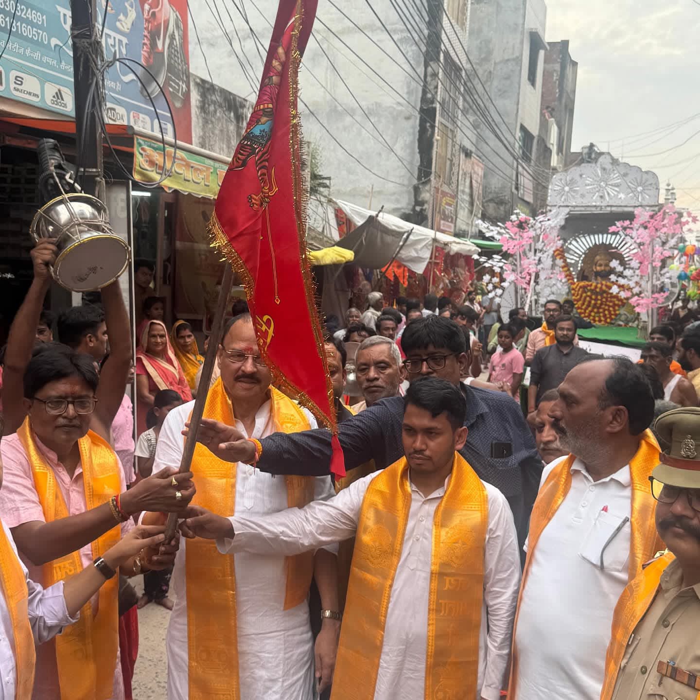 Eath NEWS मां वैष्णोदेवी वर्षगांठ पर निकली भव्य कलश यात्रा, सजीव झांकियों ने मोहा मन