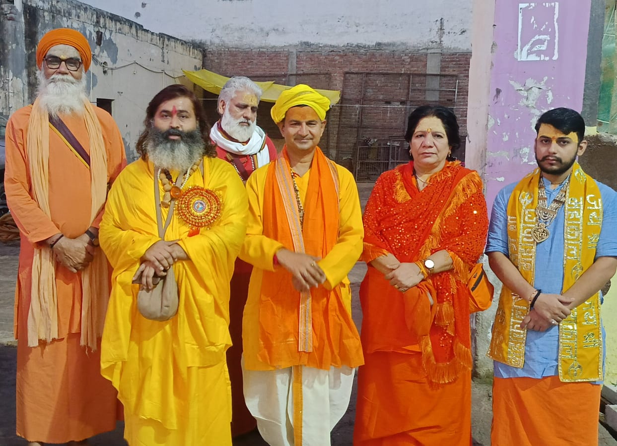 Mathura News: आई लव मोहम्मद के बहाने साजिश रच रहे मौलाना : दिनेश फलाहारी 