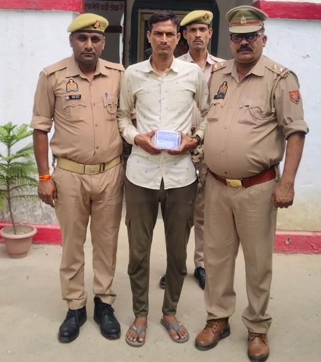 Bareilly News :  सर्राफा चोरी कांड : घटना के एक साल बाद पुलिस ने आरोपी सर्राफ को भेजा जेल दो जोड़ी पायलें की बरामद