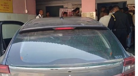 Bareilly News: जिला अस्पताल की इमरजेंसी में घुसाई कार, दोनों बंदी रक्षक सस्पेंड