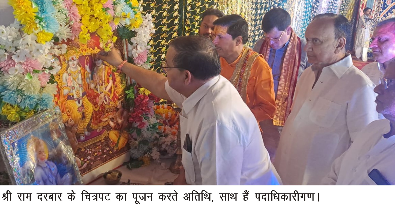 Mathura News: रामलीला महोत्सव में गूंजे जयकारे, श्रीराम जन्म लीला ने दर्शकों का मन मोहा 