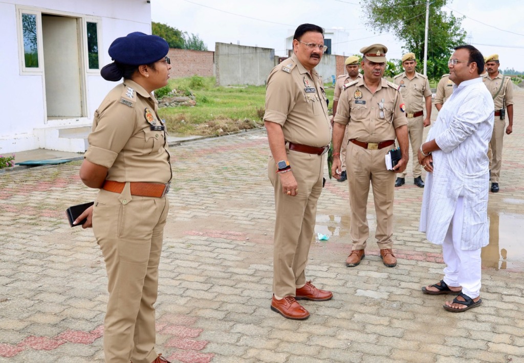 Shahjahanour news : श्यामवाटिका कॉलोनी में चोरी के संदेह में पकड़े गये संदिग्ध की अस्पताल में मौत, दो आरोपी फरार 