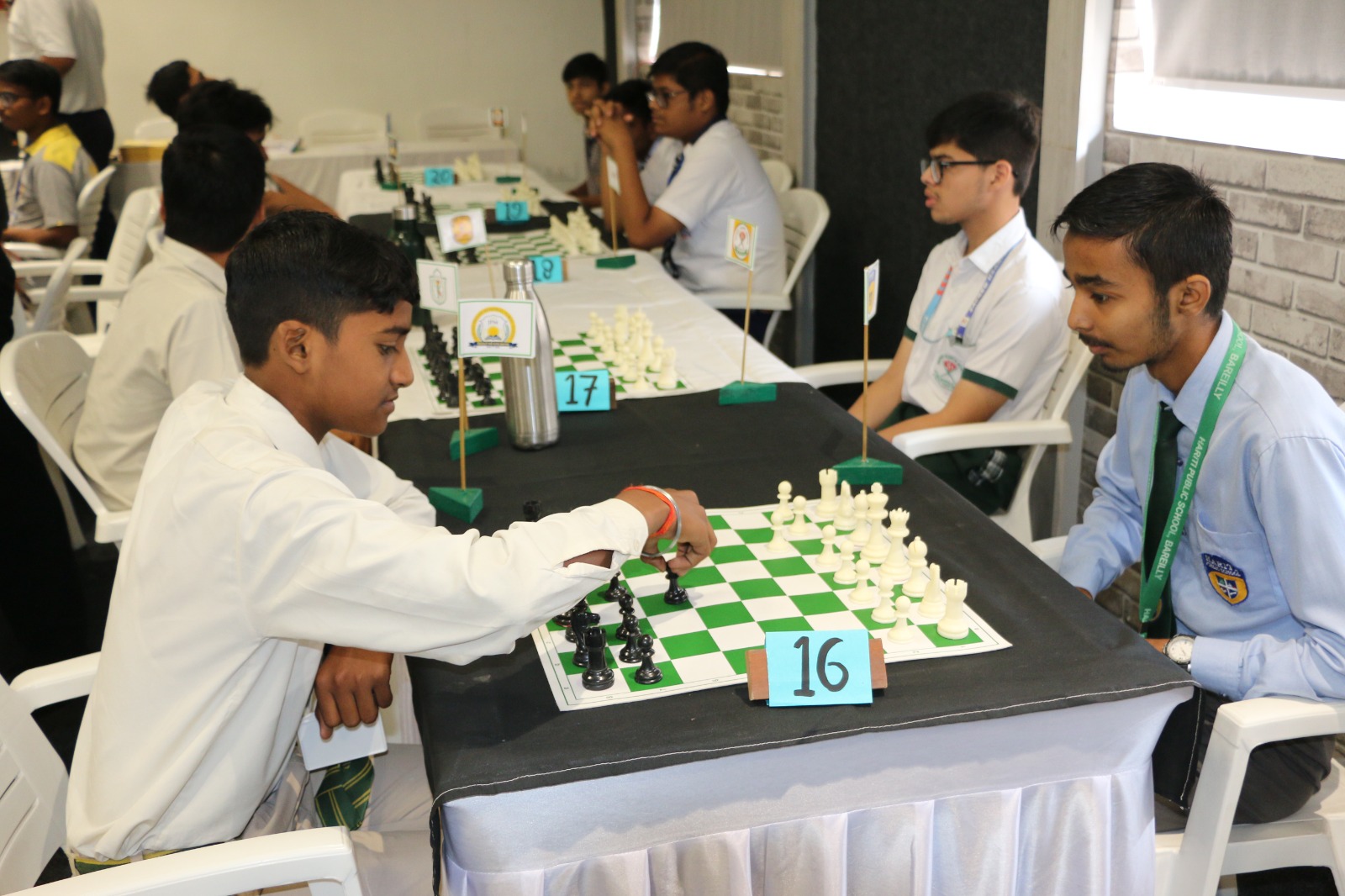 Bareilly News: जीआरएम में दो दिवसीय अंतरविद्यालयी शतरंज प्रतियोगिता “चेकमेट” शुरू