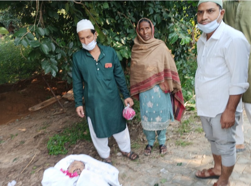 Bareilly News: भारी सुरक्षा में दफ्न हुआ ‘शैतान’, पत्नी और प्रधान भी पहुंचे कब्रिस्तान