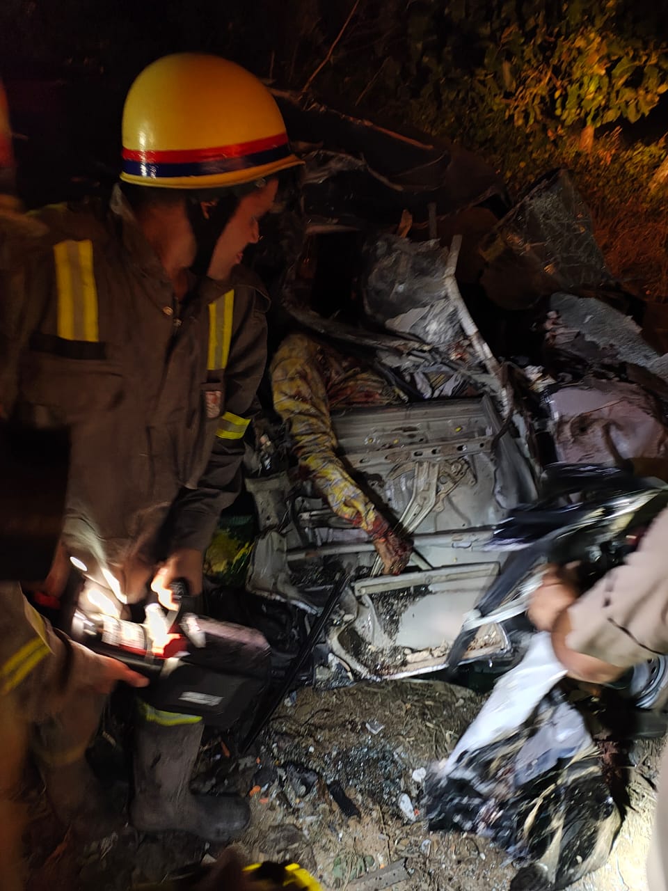 Bareilly News: तीन परिवारों की दिवाली हुई काली, खुशियों की जगह मचा कोहराम 