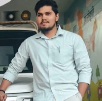 KASGANJ NEWS कासगंज तहसील में तैनात एसडीएम के पेशकार की सड़क हादसे में दर्दनाक मौत, आठ माह पहले हुई थी शादी