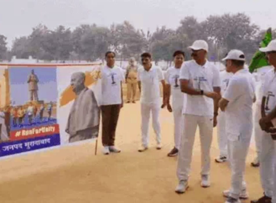 Moradabad News : सरदार पटेल जयंती पर ‘रन फॉर यूनिटी’ — देशभक्ति के नारों से गूंजीं मुरादाबाद की सड़कें