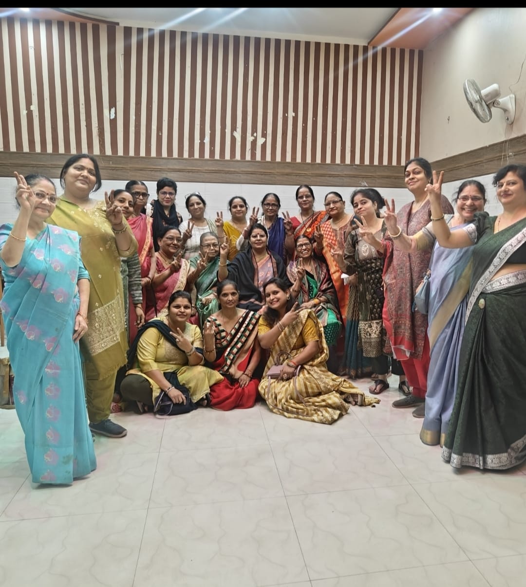 KASGANJ NEWS बिहार विधानसभा चुनाव में एनडीए की जीत पर कासगंज में सशक्त माहेश्वरी महिला संगठन ने मनाया जश्न