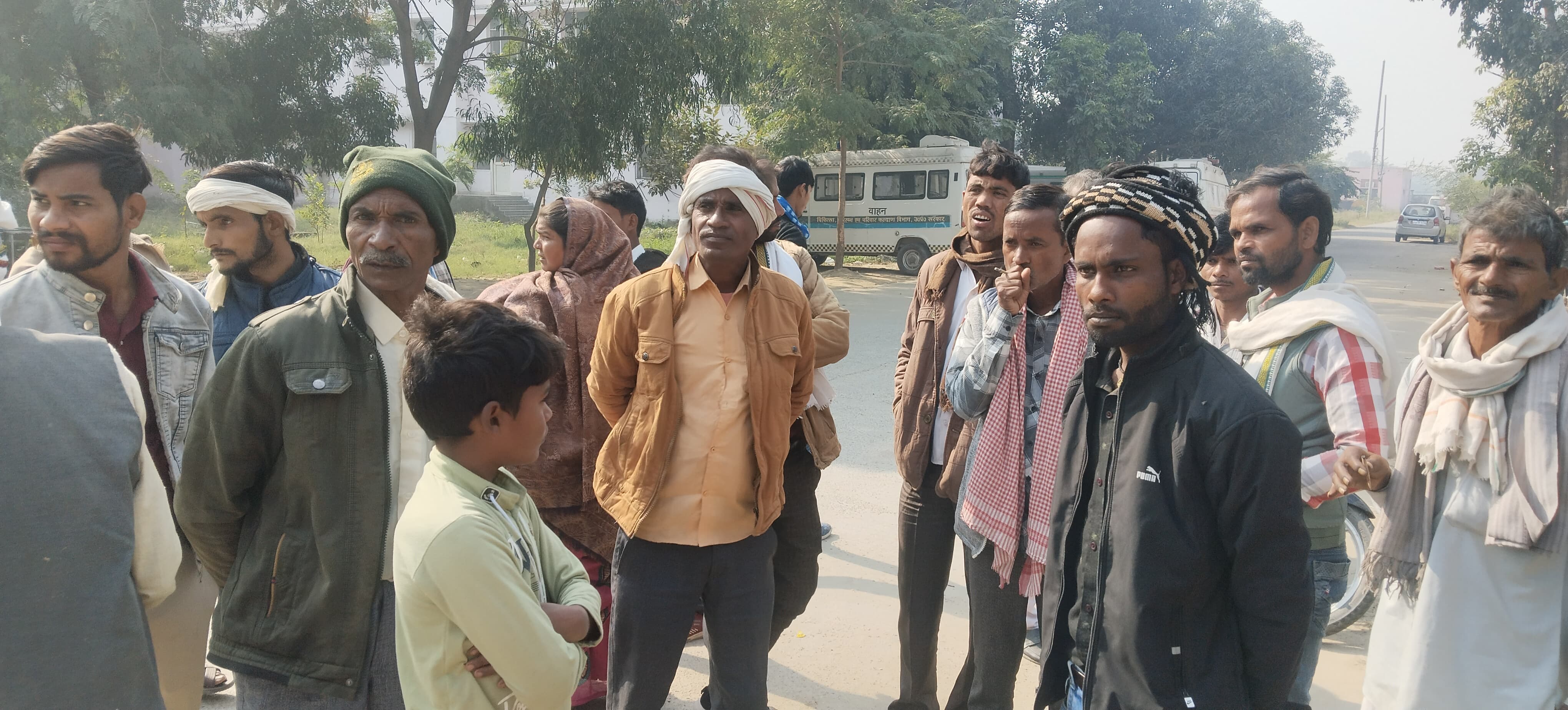 KASGANJ NEWS छत से गिरकर युवक की दर्दनाक मौत, गांव में छाया मातम