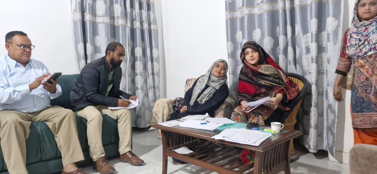 KASGANJ NEWS सपा की राष्ट्रीय प्रवक्ता जाहिदा सुल्तान ने सहावर में लगाया SIR फॉर्म भराव कैंप, गांव-गांव पहुंचकर लोगों को किया जागरूक