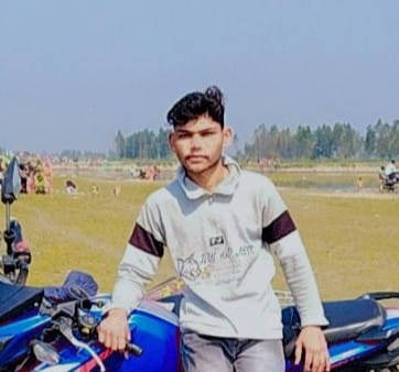 Bareilly News- अज्ञात वाहन की टक्कर से 12वीं छात्र की मौत