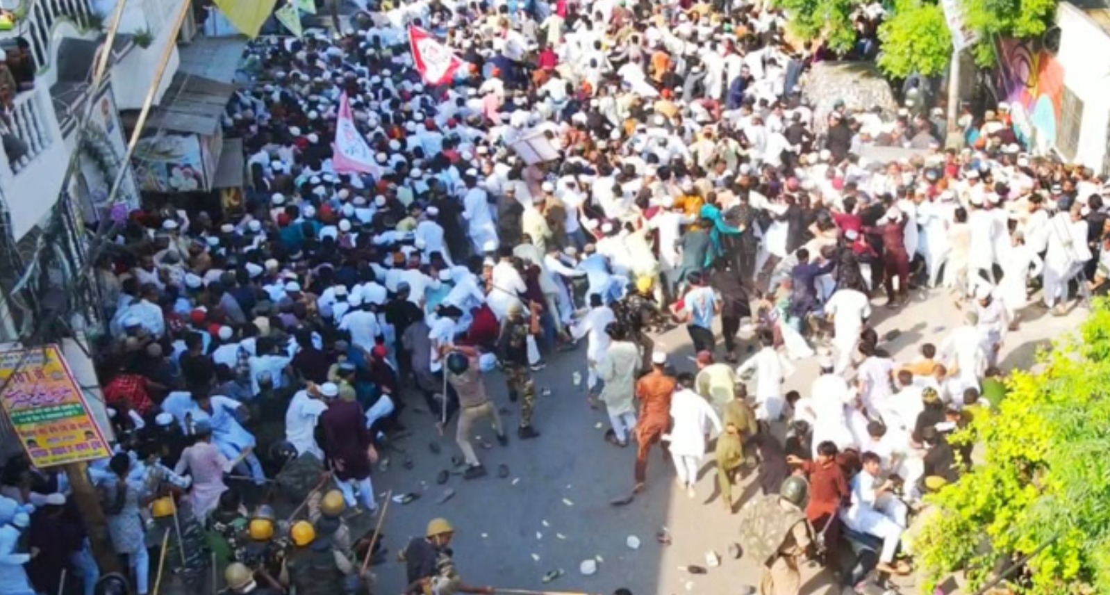 बरेली बवाल:  हाईकोर्ट ने कहा-याची के खिलाफ ठोस संकेत, FIRरद्द करना कानून व्यवस्था को चोट पहुंचाना होगा