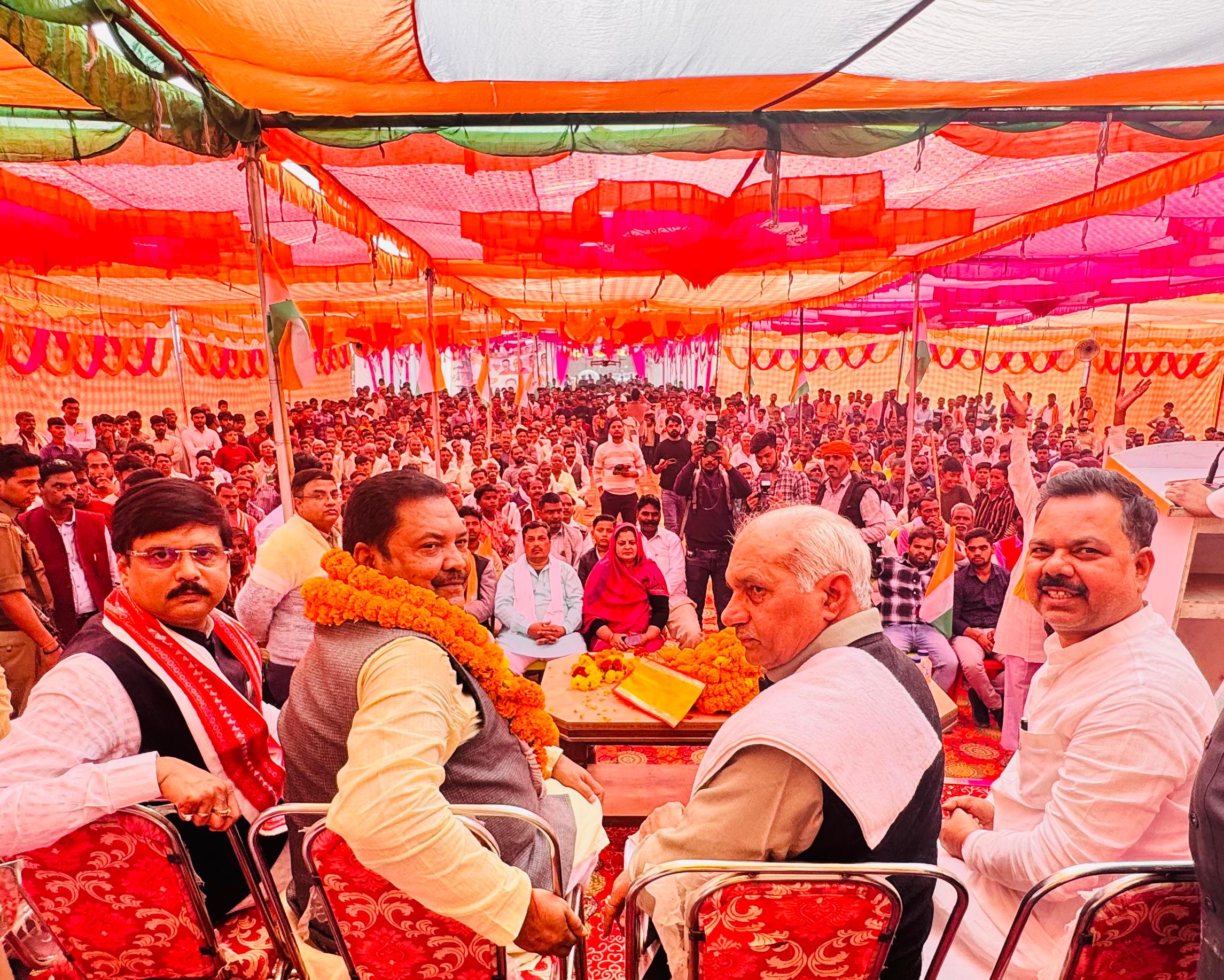 Badaun News :एक भारत के संकल्प संग निकली दातागंज की एकता पदयात्रा