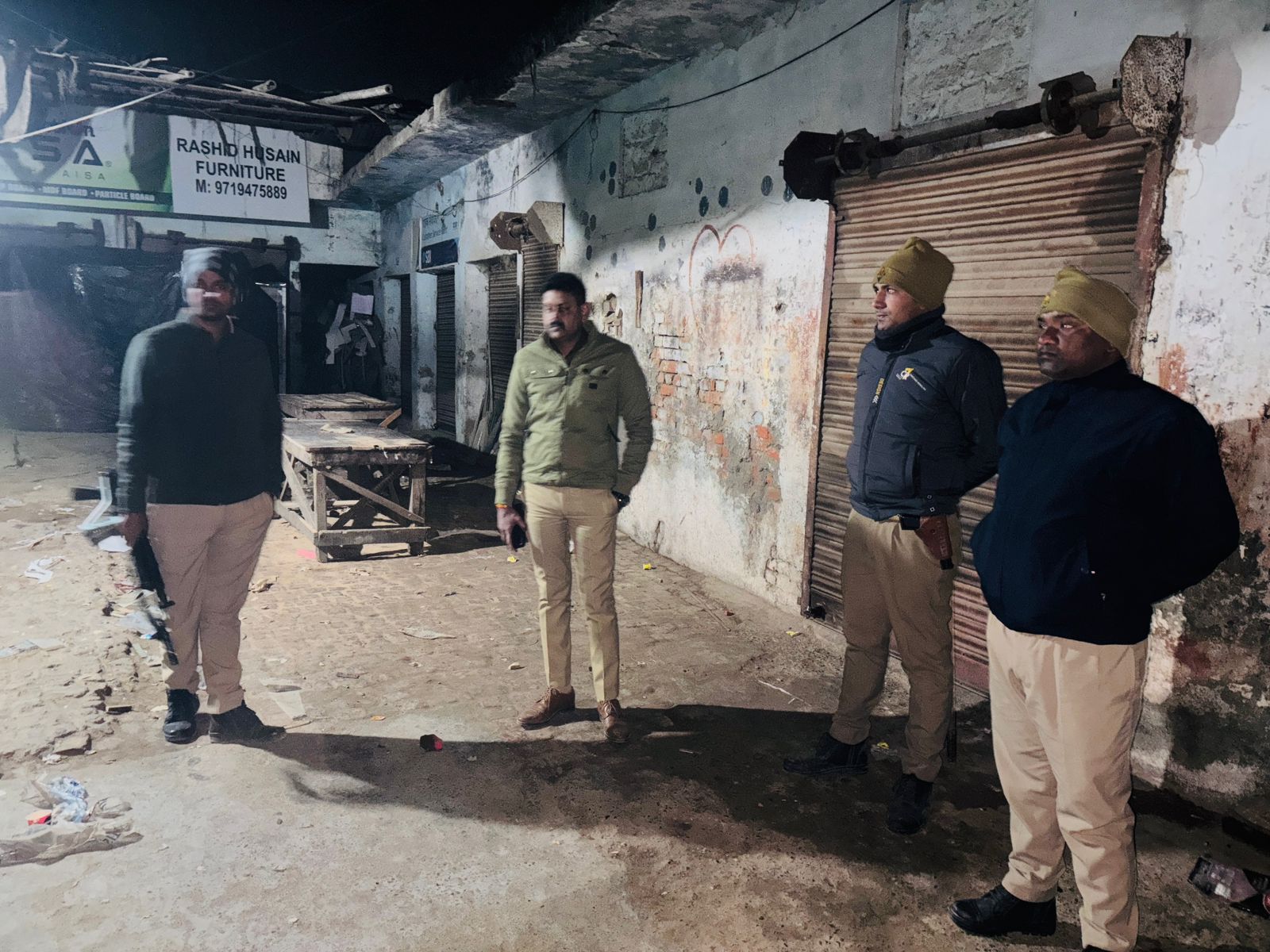 Bareilly News: फतेहगंज पश्चिमी में युवक ने फंदे पर लटककर जान दी, पुलिस जांच में जुटी