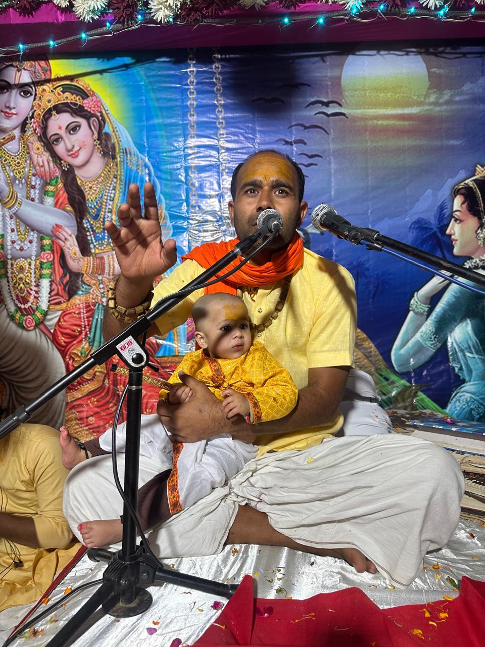 KASGANJ NEWS सोरों लहरा में श्रीकृष्ण जन्मोत्सव धूमधाम से मनाया, भागवत कथा में झलकियों ने बांधा श्रद्धालुओं का मन