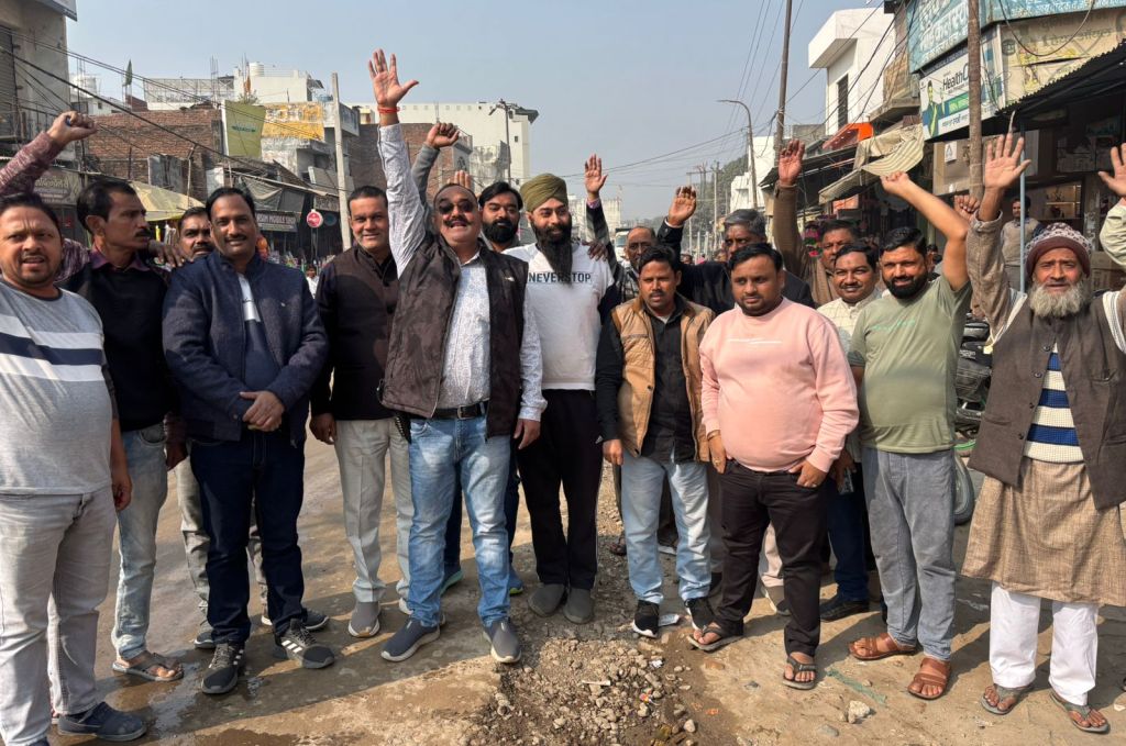 Bareilly News : मीरगंज व्यापार मण्डल की चेतावनी-मुकददमा वापस लो, वरना बाजार बंद कर होगा प्रदर्शन  