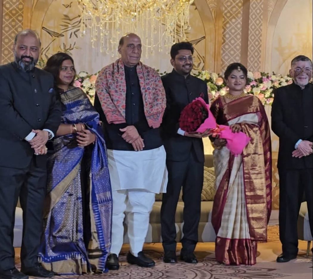 बरेली से दिल्ली तक अपूर्व और संजना के विवाह की धूम, राज्यपाल संतोष गंगवार के यहां दिखा सियासी जमावड़ा