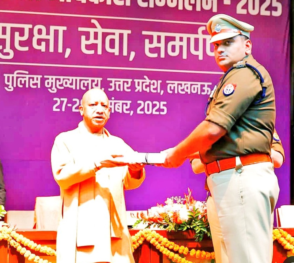 बवालियों के खिलाफ सख्त कार्रवाई और सीरियल किलर की गिरफ्तारी पर एसएसपी को मिला सम्मान