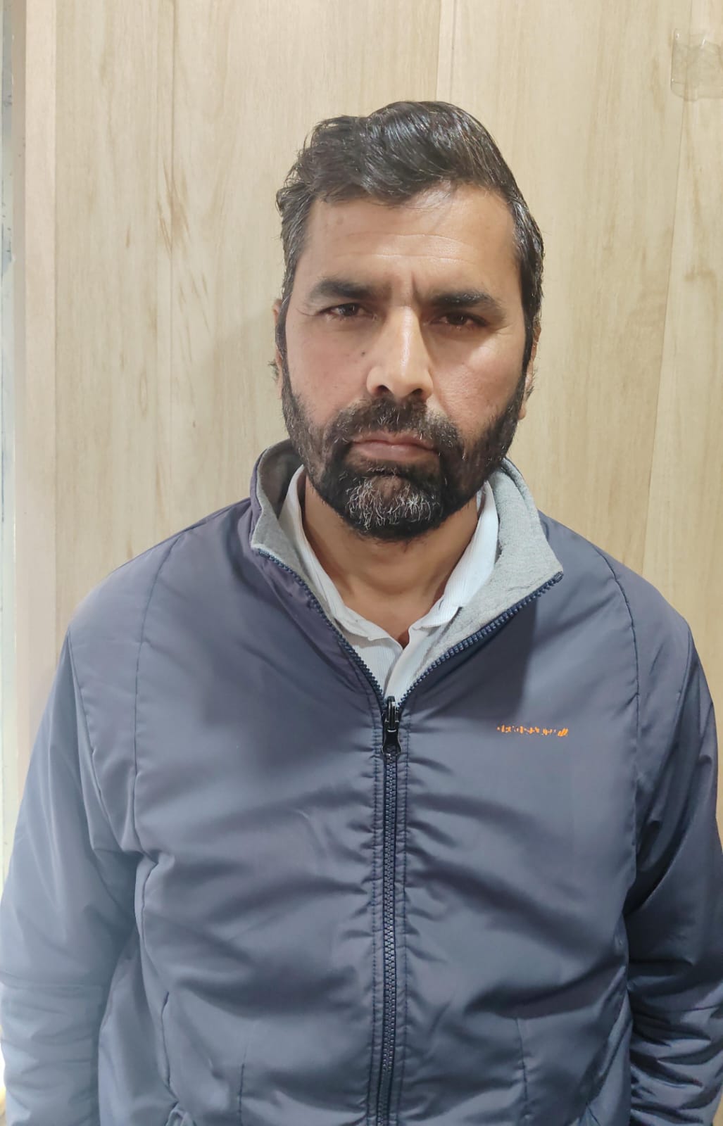 Badaun News: 10 हजार रुपये की रिश्वत लेते लेखपाल रंगेहाथ गिरफ्तार