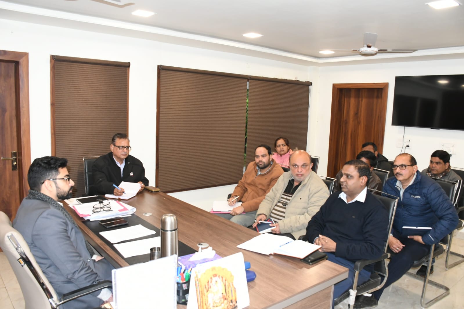 पेयजल और सीवर की शिकायतों का 24 घंटे में समाधान हो: नगर आयुक्त