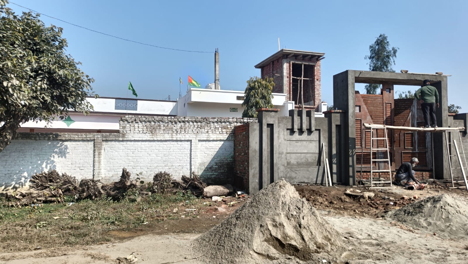 Bareilly News- कब्जे का आरोप लगाने पर घर में घुसकर की मारपीट, जान से मारने की धमकी