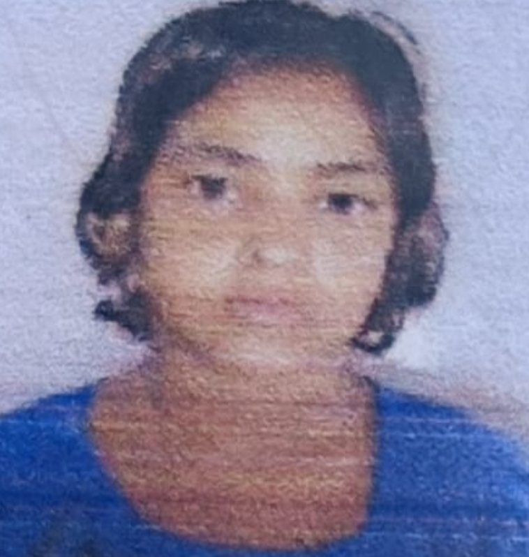 KASGANJ NEWS पारिवारिक क्लेश में किशोरी ने लगाई फांसी, आम के पेड़ से लटका मिला शव, जांच में जुटी पुलिस