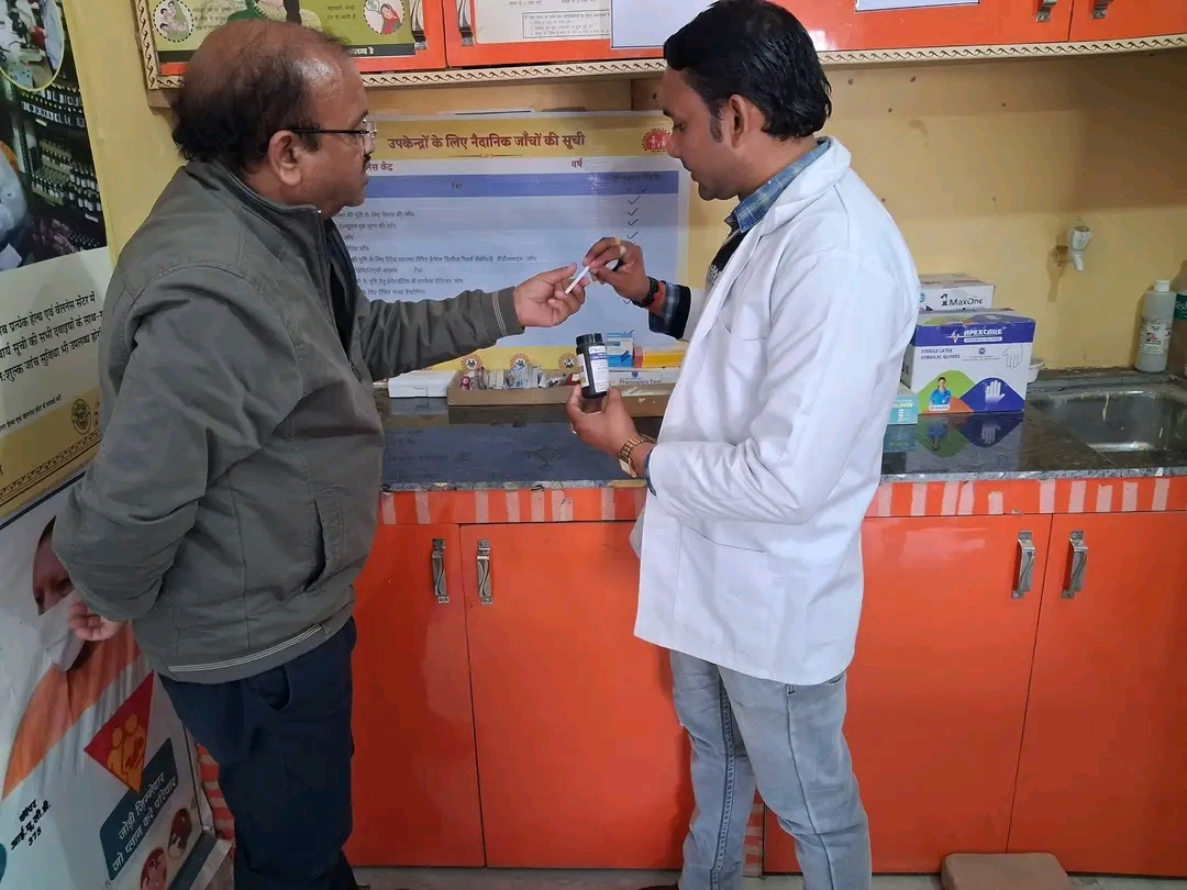 KASGANJ NEWS:पटियाली सीएचसी का आकस्मिक निरीक्षण,डिप्टी CMO व DCPM ने स्वास्थ्य सेवाओं की स्थिति परखी