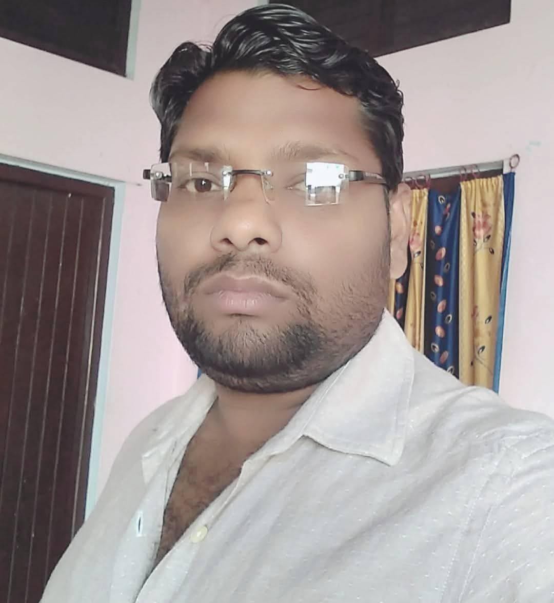 Badaun News : गंगा एक्सप्रेसवे पर भीषण टक्कर: गुलड़िया  के शिक्षक  की मौत