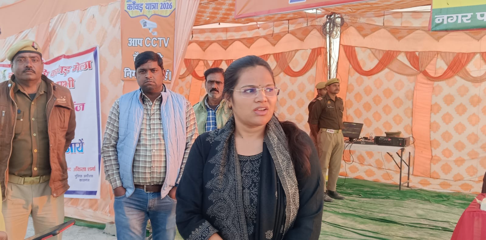 KASGANJ NEWS लहरा गंगा जी घाट पर मेला व चिकित्सा कैंप का औचक निरीक्षण, एसडीएम हर्षिता देवड़ा ने दिए सख्त निर्देश, बोली पुलिस का भी रहा विशेष सहयोग 