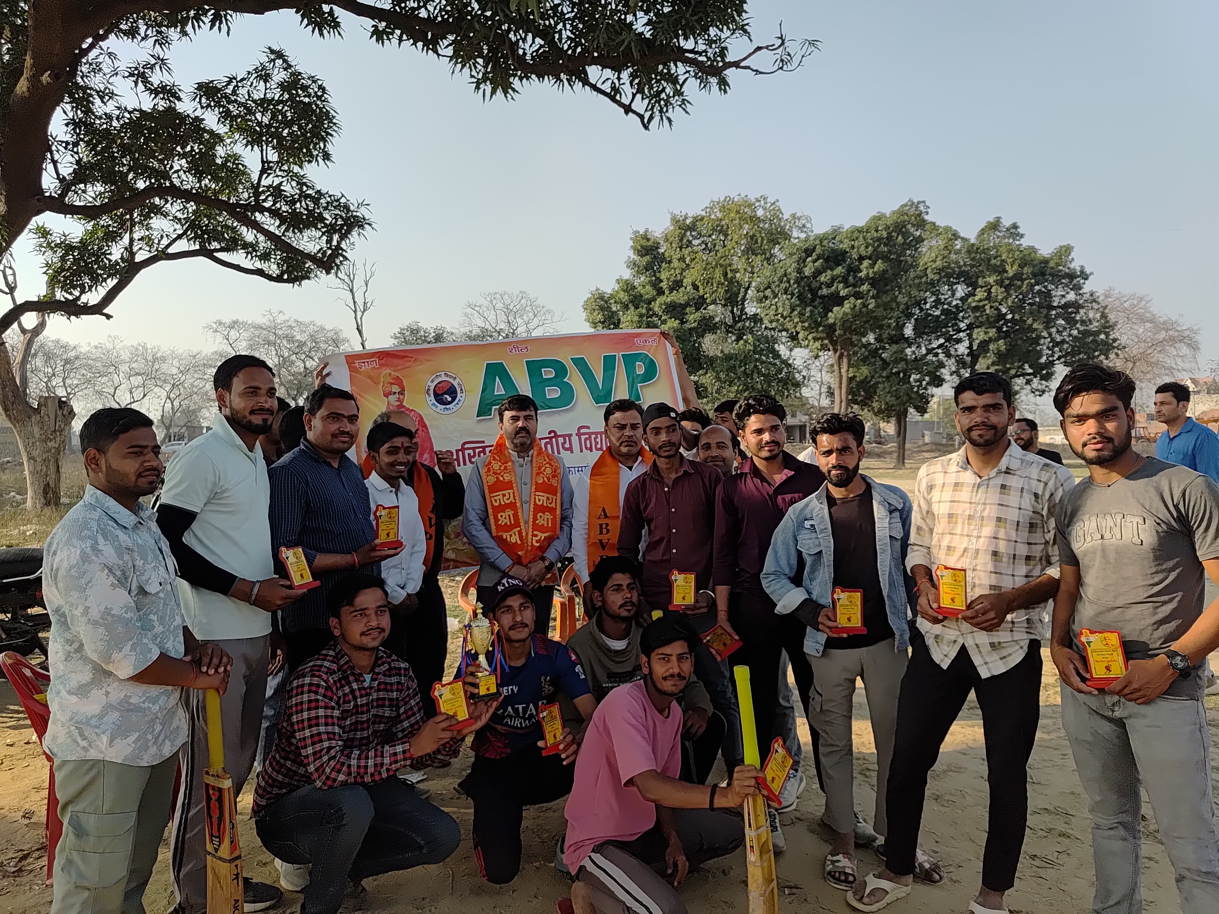 KASGANJ NEWS:खेल कुम्भ के अंतर्गत भव्य क्रिकेट टूर्नामेंट का सफल आयोजन,ABVP नगर इकाई पटियाली की पहल से युवाओं में खेल भावना को मिला नया उत्साह