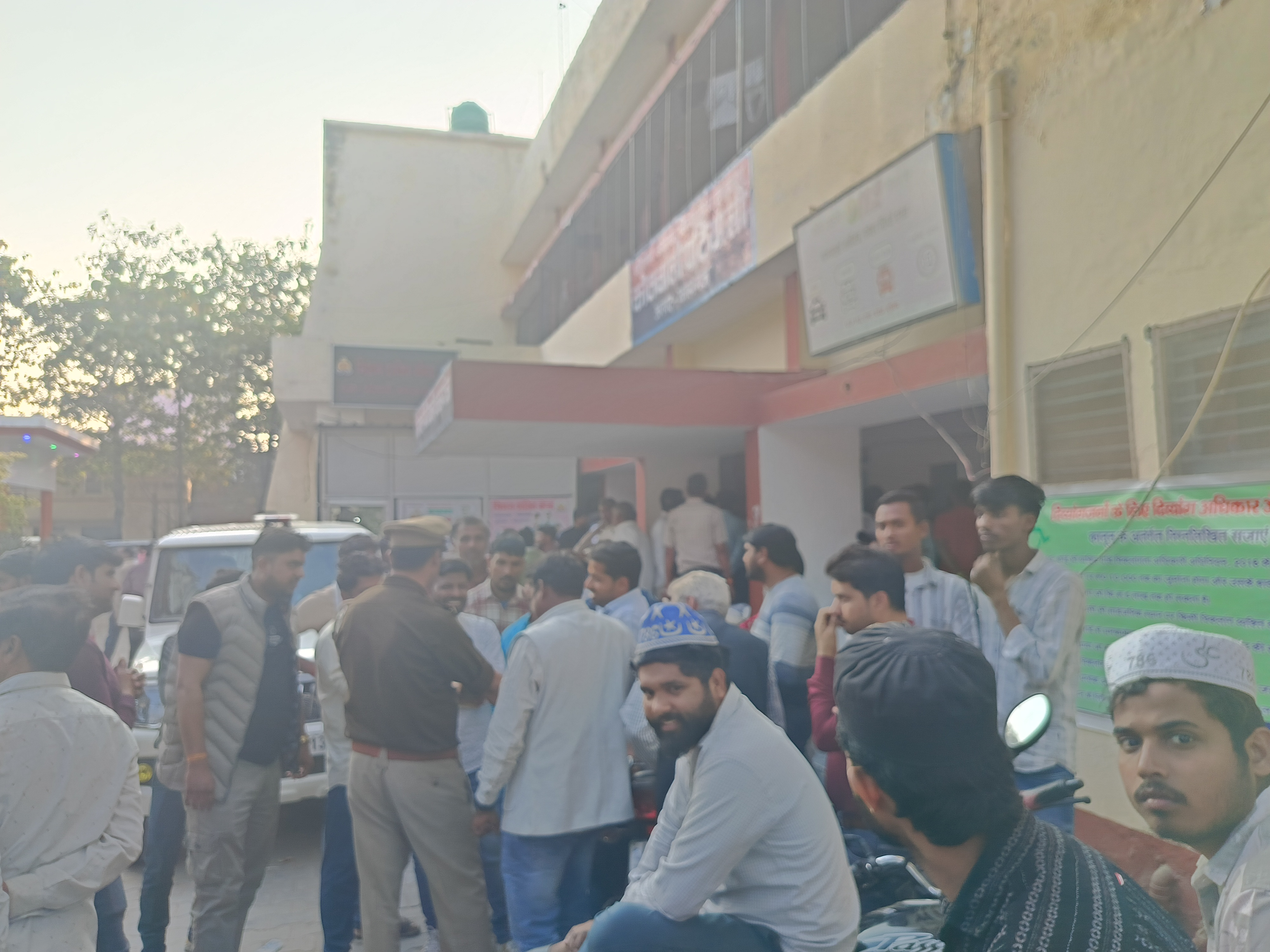 कासगंजःपटियाली कोतवाली में धरने के बीच ‘यू-टर्न’ सियासत: भाजपा जिलाध्यक्ष के सोशल मीडिया पोस्ट से बदला घटनाक्रम,आरोपो से गरमाया माहौल