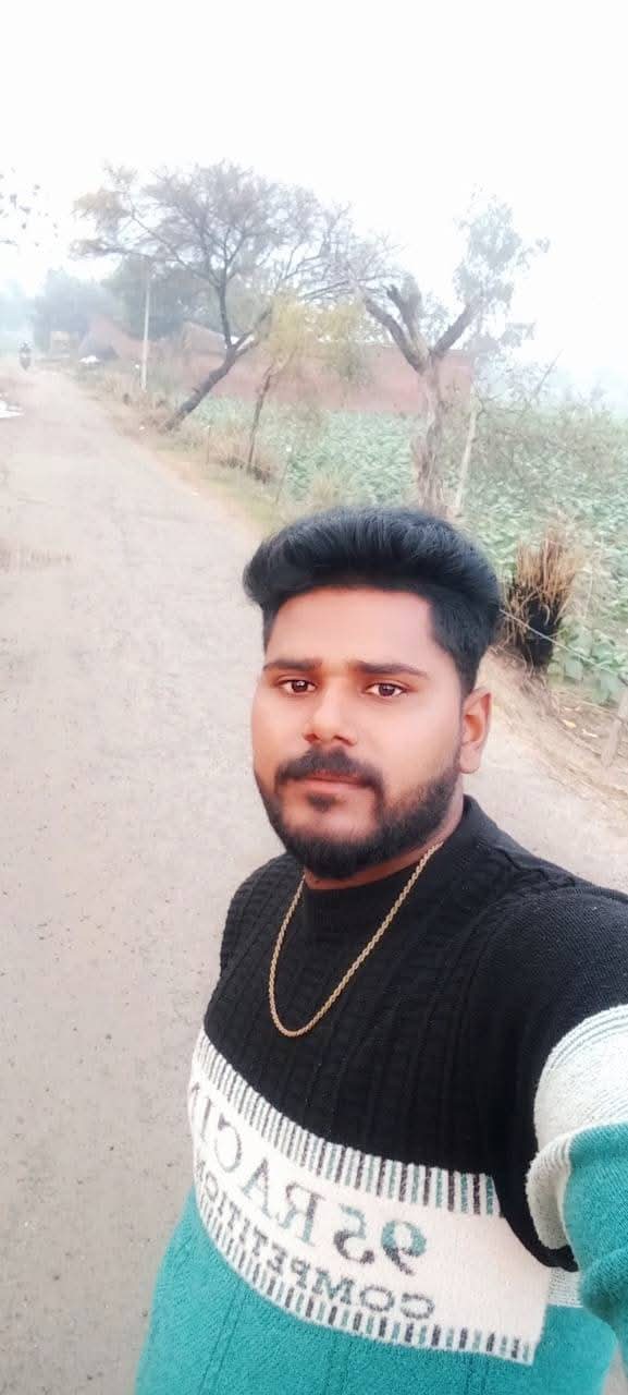 KASGANJ:ट्रैक्टर-ट्रॉली से भिड़ी बाइक, 24 वर्षीय युवक की दर्दनाक मौत