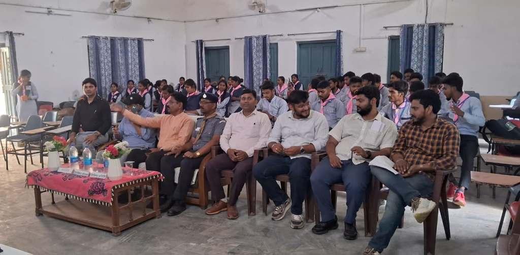 Bareilly News : राजेंद्र प्रसाद डिग्री कॉलेज मीरगंज में “बाल विवाह मुक्त भारत” अभियान के तहत जागरूकता कार्यक्रम