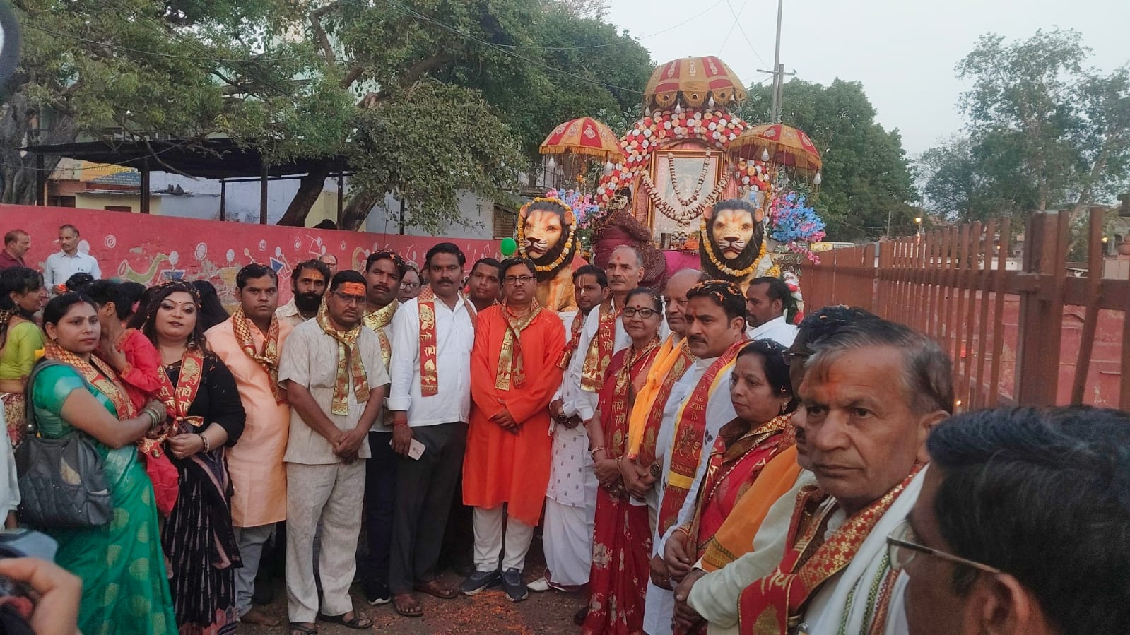 मथुरा में योगमाया स्थापना दिवस पर भव्य शोभायात्रा निकली 