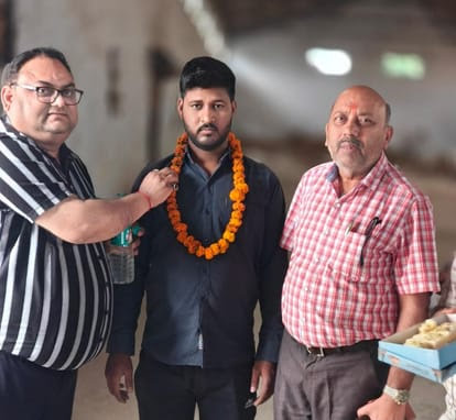 कासगंज में गेहूं खरीद शुरू: गंजडुंडवारा मे पहले किसान का हुआ सम्मान, क्रय केन्द्रो पर किसानो को मिलेगा MSP का पूरा लाभ