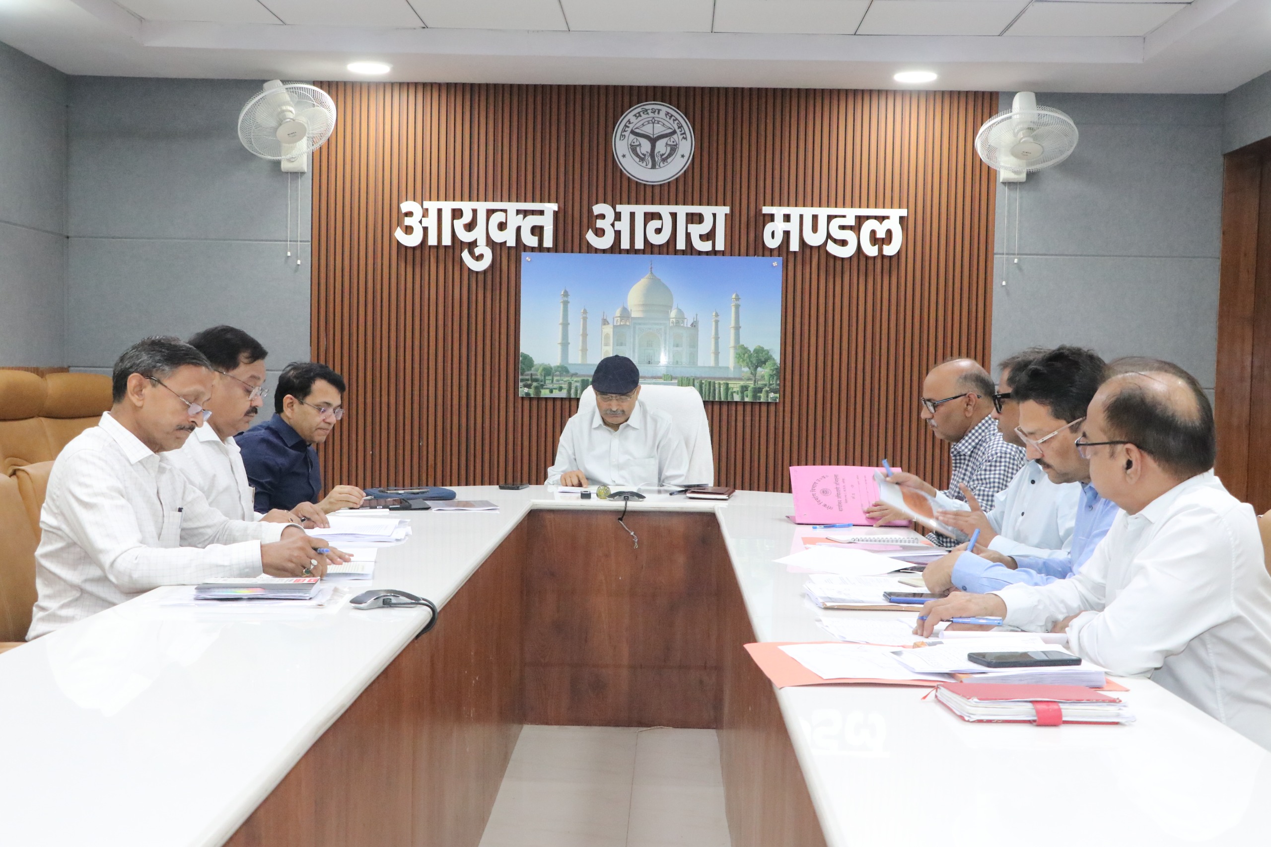 मथुरा न्यूज: चौरासी कोस परिक्रमा मार्ग को गड्ढामुक्त बनाया जाए